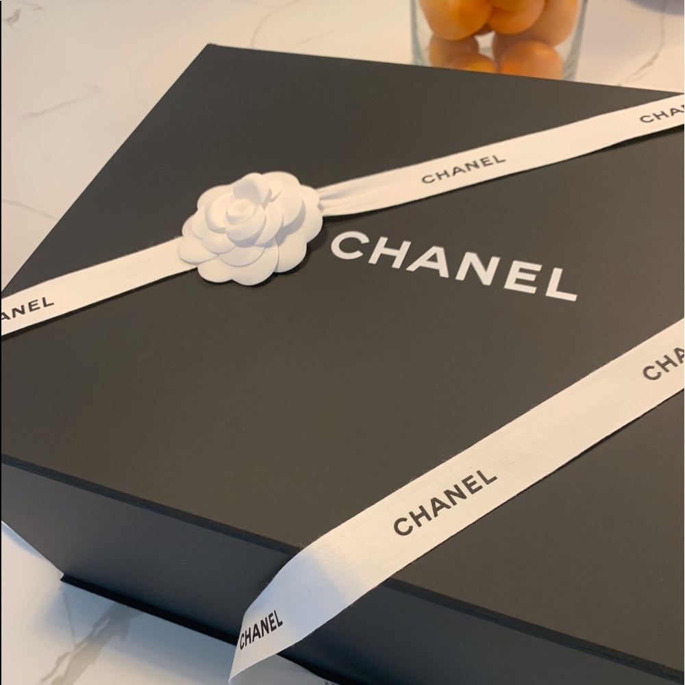 Large Chanel gift box pristine condition